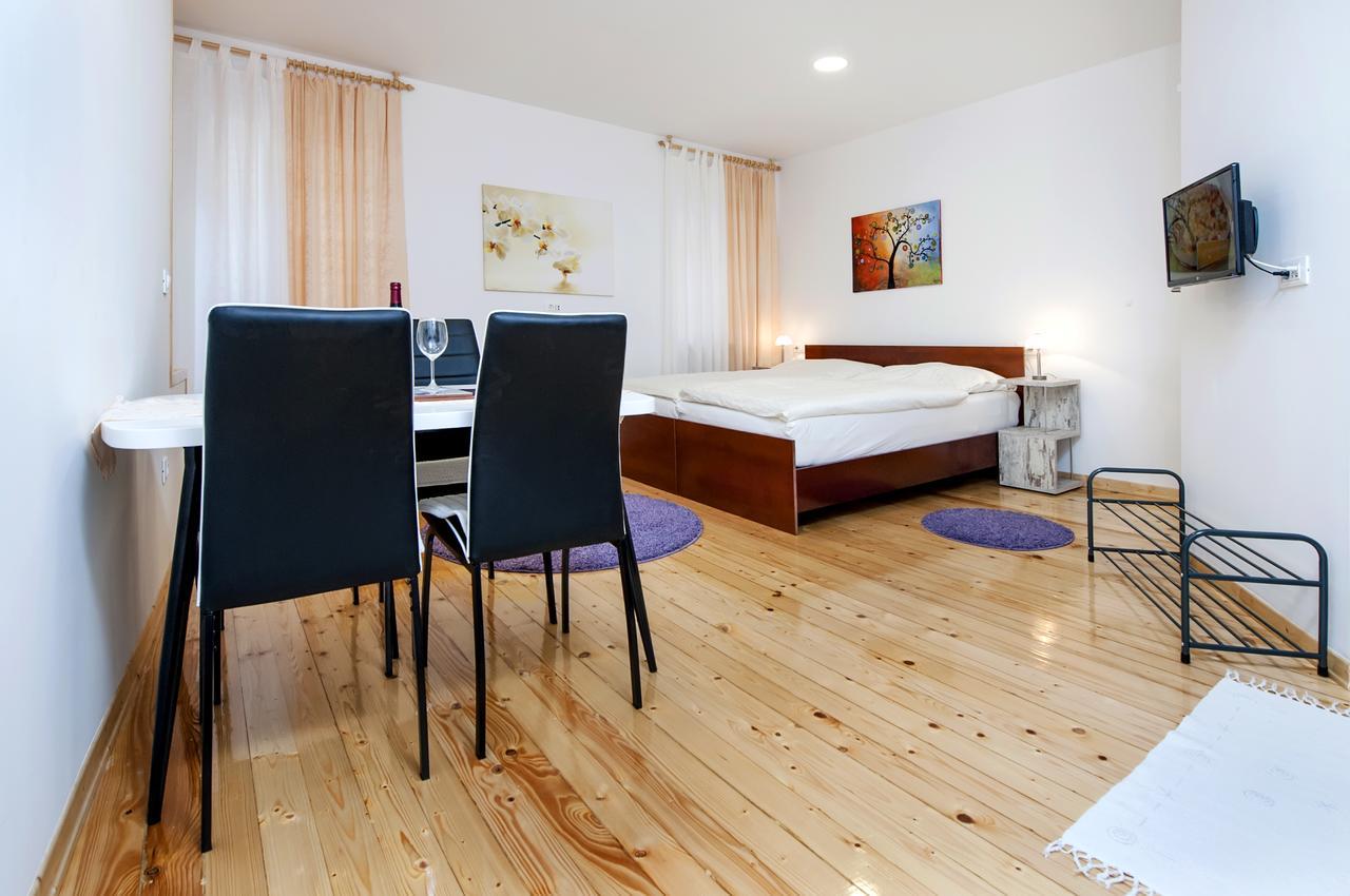 La Svalba Rooms & Studios Rovinj Zewnętrze zdjęcie